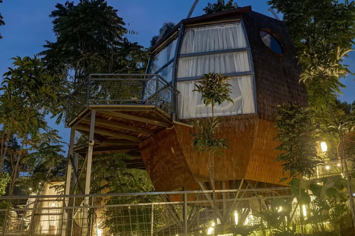 Rumah Kharis: Tempat Menginap yang Menyatu dengan Jeruklegi